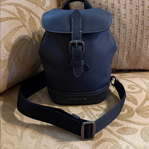 Coach Hudson Small Pack Leather Crossbody Backpack CB929 Midnight Navy Blue - Picture 1 of 17